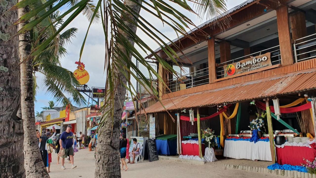 Bamboo Beach Resort & Restaurant Manoc-Manoc Exterior photo
